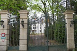 Château de la Motte - Telefon: +33 (0)4 77 66 64 60